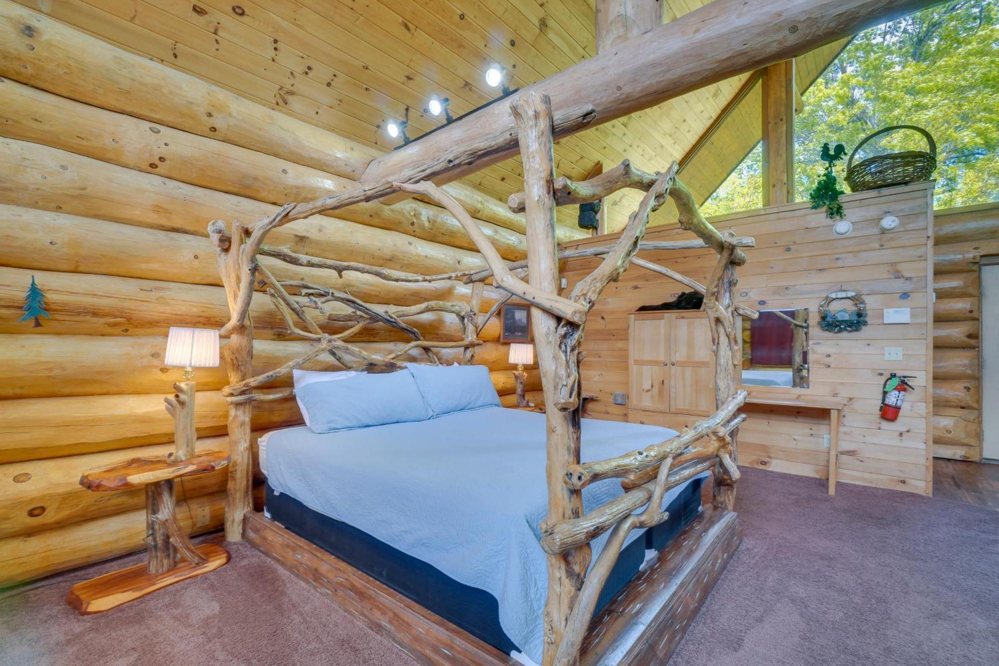Gatlinburg Cabin With Hot Tub About 11 Miles To Downtown Exterior photo